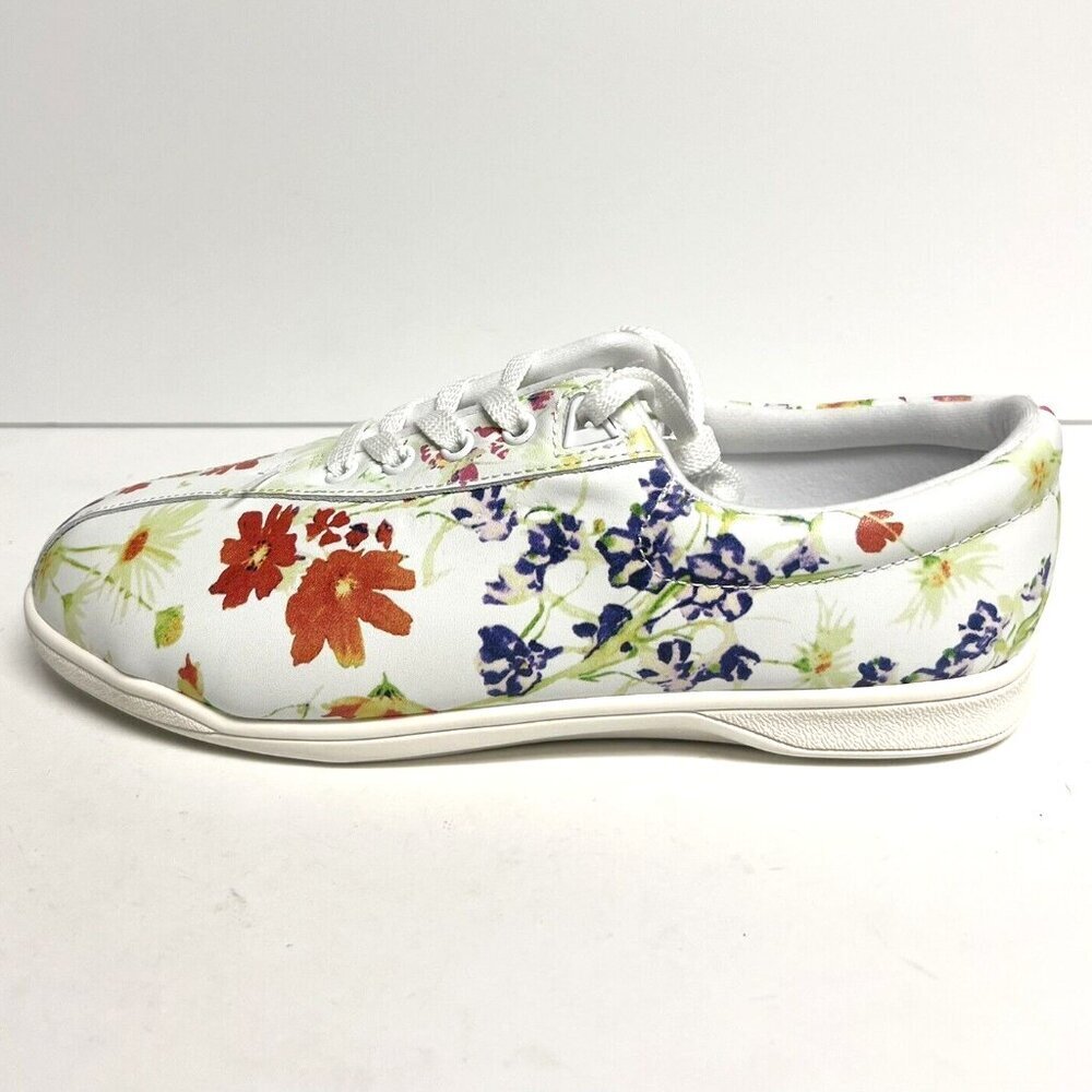 Easy Spirit Women's AP1 Sneaker White Size 7.5 M